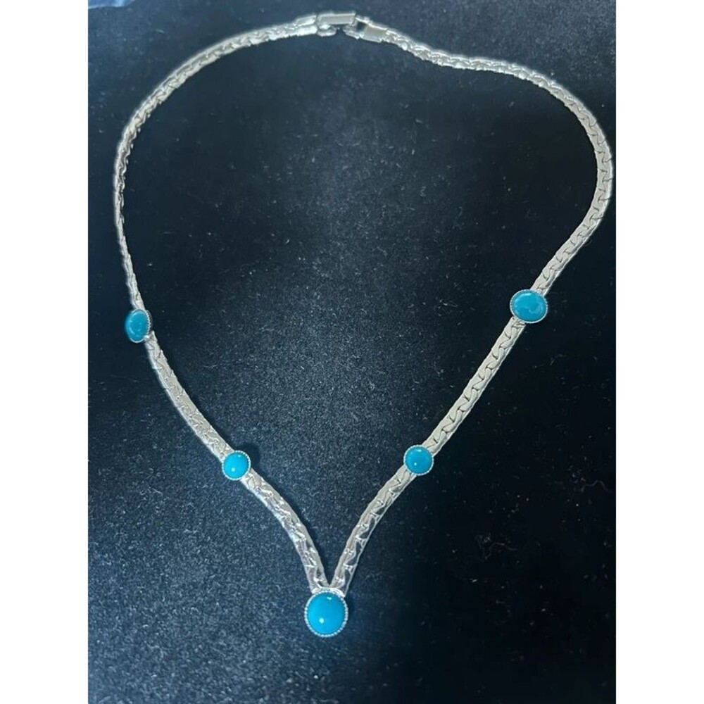 Vintage 1976 Sarah Coventry Summer Skies Blue Necklace 16-in